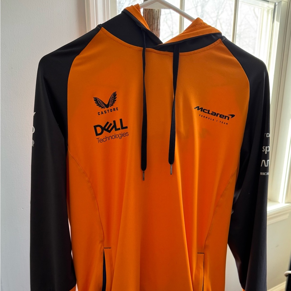 Men’s small, barely used McLaren hoodie in excellent condition